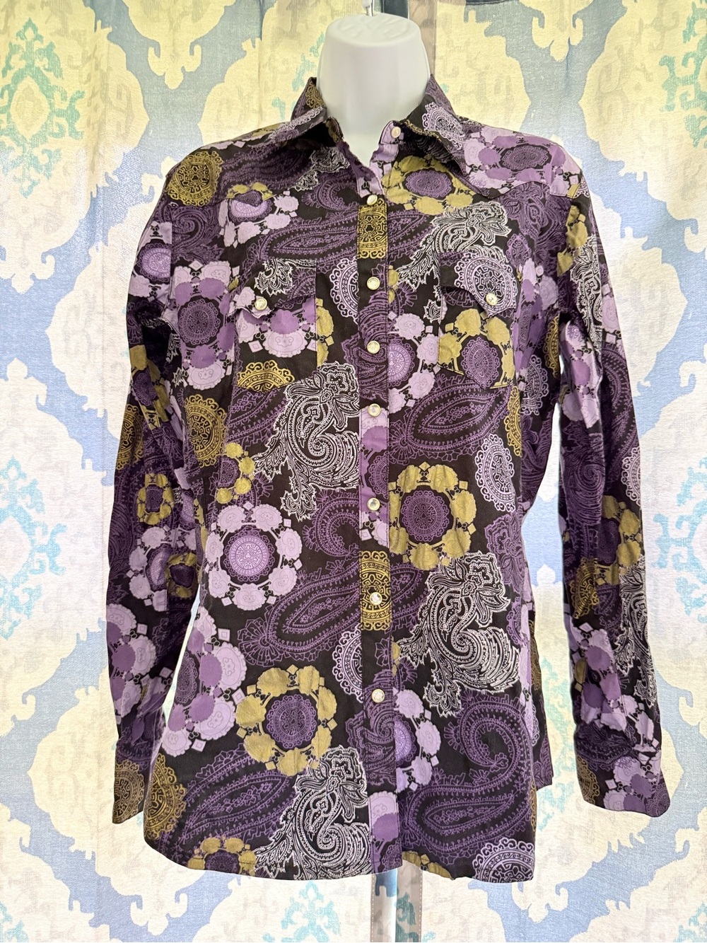 Wrangler Retro Women’s Purple Paisley Oversized Snap Down Too M Western Rodeo